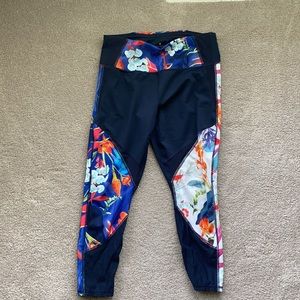 Athleta Petite Navy Cropped Leggings